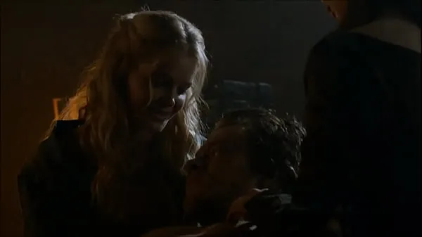 Świeże Alfie Allen sex & castration in Games of Thrones S03E07 nowe filmy