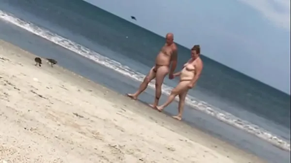 Film freschi ladies at a nude beach enjoying what they see nuovi