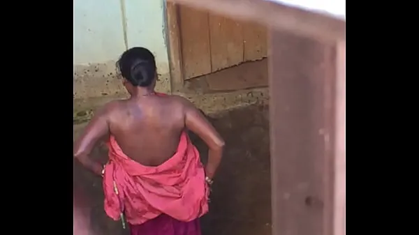 Filem baru Desi village horny bhabhi nude bath show caught by hidden cam segar