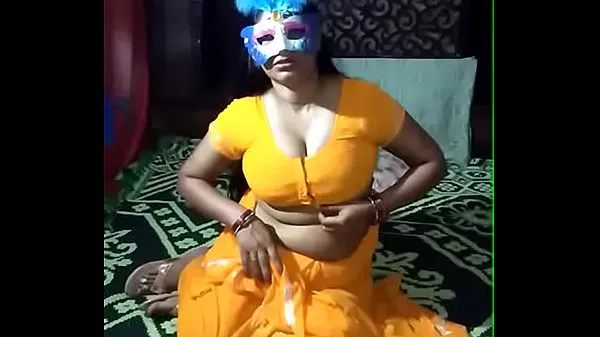 Yeni Filmler indian hot aunty show her nude body webcam s ex video chatting on chatubate porn site enjoy on cam fingering in pussy hole and cumming desi garam masala doodhwali chubby indian Taze mi