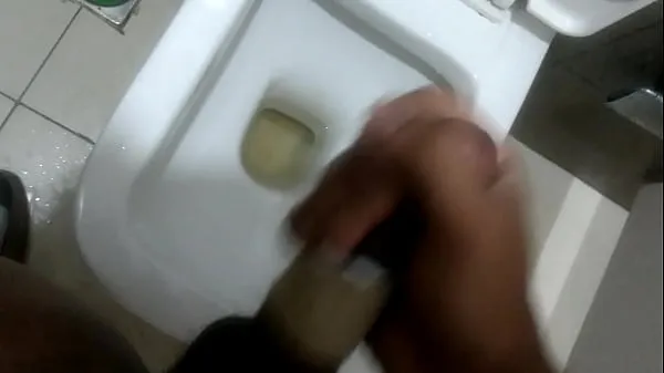 Friske Sexy indian gay playing with dick in office toilet nye film