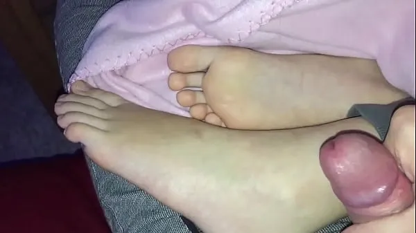 Filem baru Cumshot on my s. girlfriends feet segar