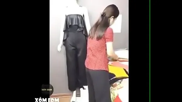 تازہ Beautiful girls try out clothes and show off breasts before webcam نئی فلمیں