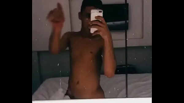 Yeni Filmler Matheus Ramos o novinho carioca Taze mi