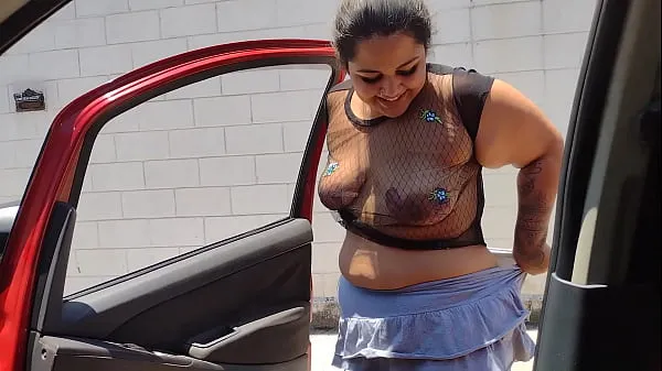 Frisse Mary cadelona casada exibe no carro as tetas em transparência e topless pra todos verem nas ruas de Campinas-SP em plena luz do dia em um sábado cheio de gente , quase 50 minutos de pura putaria real nieuwe films