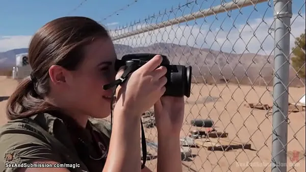 Frische Schöne Babes werden von Soldaten hart gefickt neue Filme