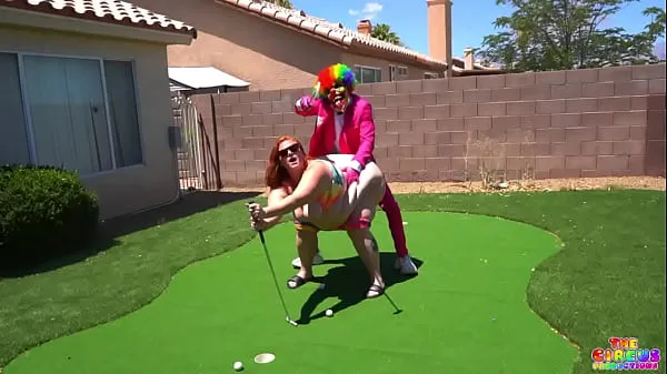 Film freschi Julie Ginger ha battuto Gibby The Clown in una partita di minigolf e questo è successo nuovi