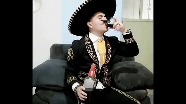 تازہ Practicing to be Mariachi made me very horny until I finished the bottle of sherry نئی فلمیں