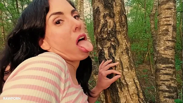 Sveži Linda del Sol goes into the nature and fucks a big cock in her pussy and ass with pee novi filmi