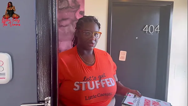 新鲜Ebony BBW Who Quit Porn, Delivers Pizza and Gets Tip新电影