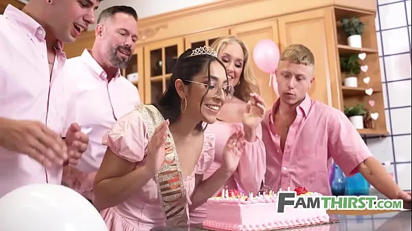 Friske Step Daughter Turns 18yo And Step Family Gifts Gang Bang nye film