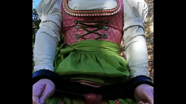 ताजा Bavarian Dirndl Girl with testicle pillory नई फिल्में